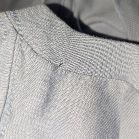 *3 FOR $9* Canvas. Bella + Canvas Be Mine Lips Kiss Kisses Love Tee Shirt Top S - Picture 3 of 3